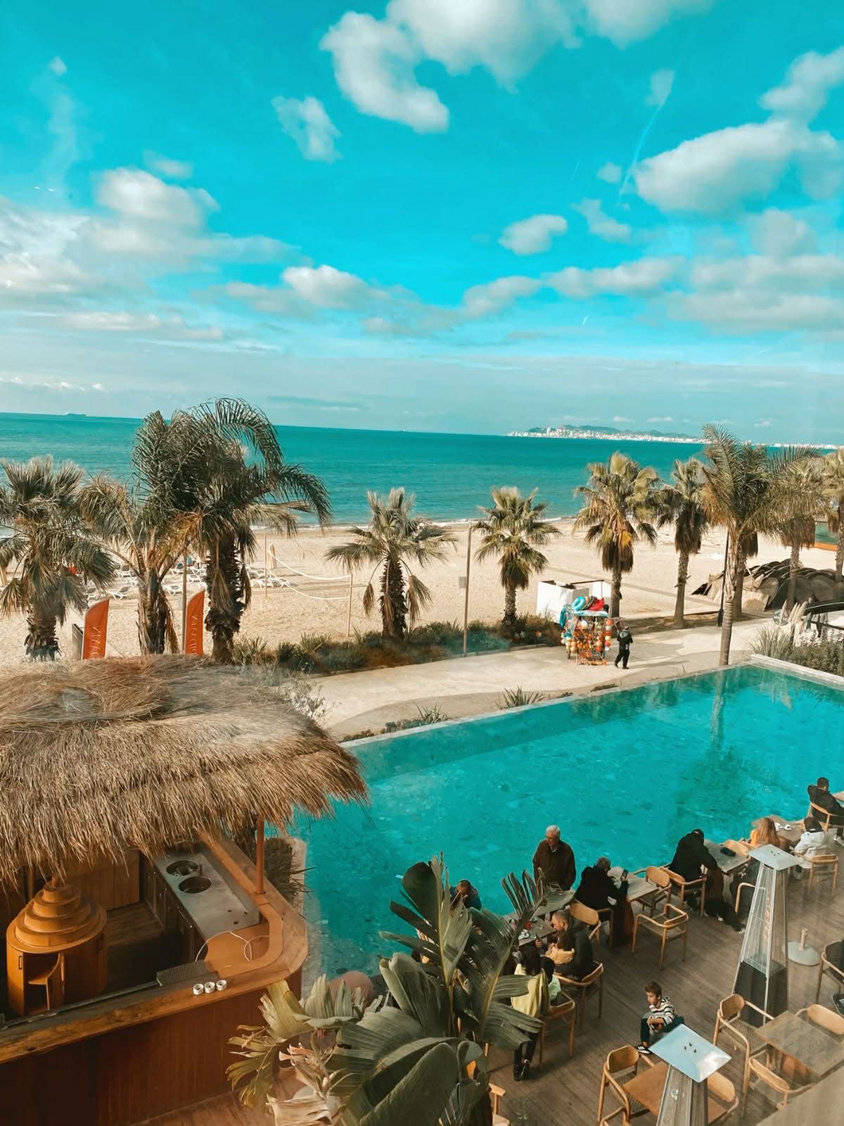 Albánia – Szeptember (2–8.)